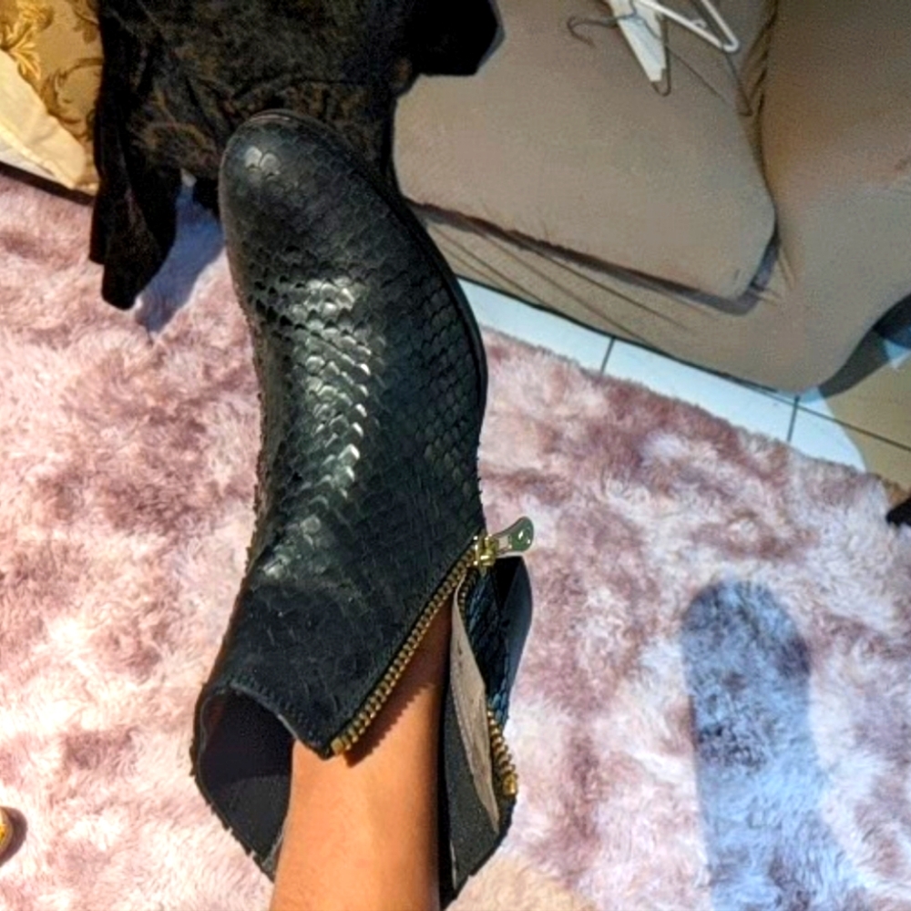 KANNA booties made in spain